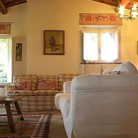 San Quirico Sleeps 14 Pool Wifi