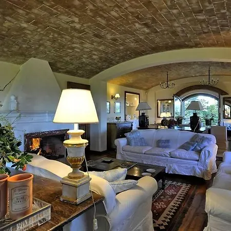 San Quirico Sleeps 14 Pool Wifi 别墅